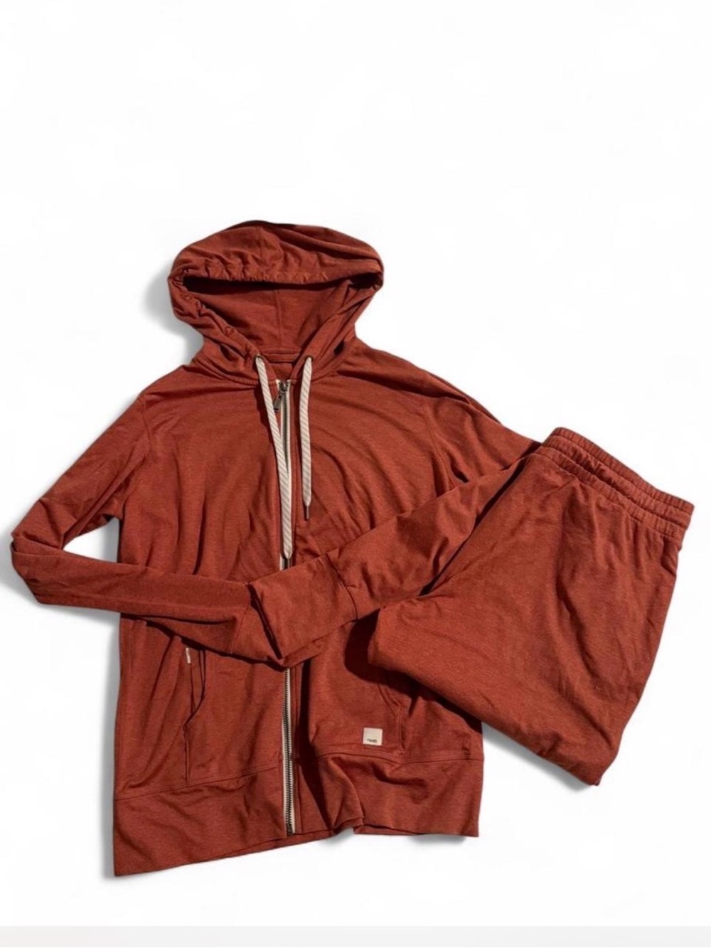 Vuori Performance Sweat Set
